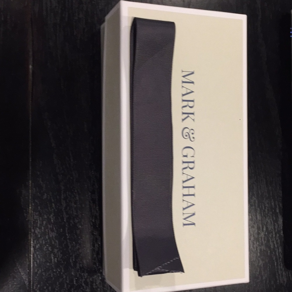 Mark & Graham Box